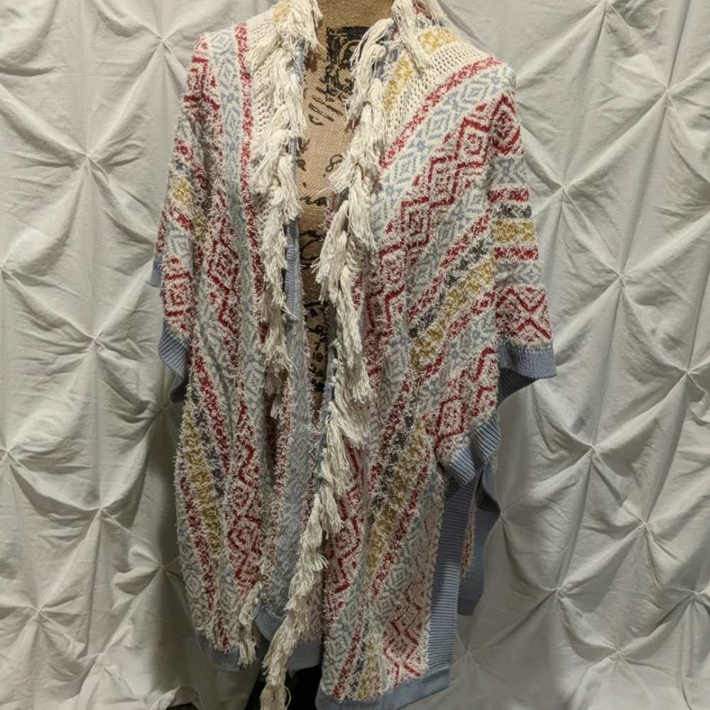 Cabi women's siesta poncho medium/large